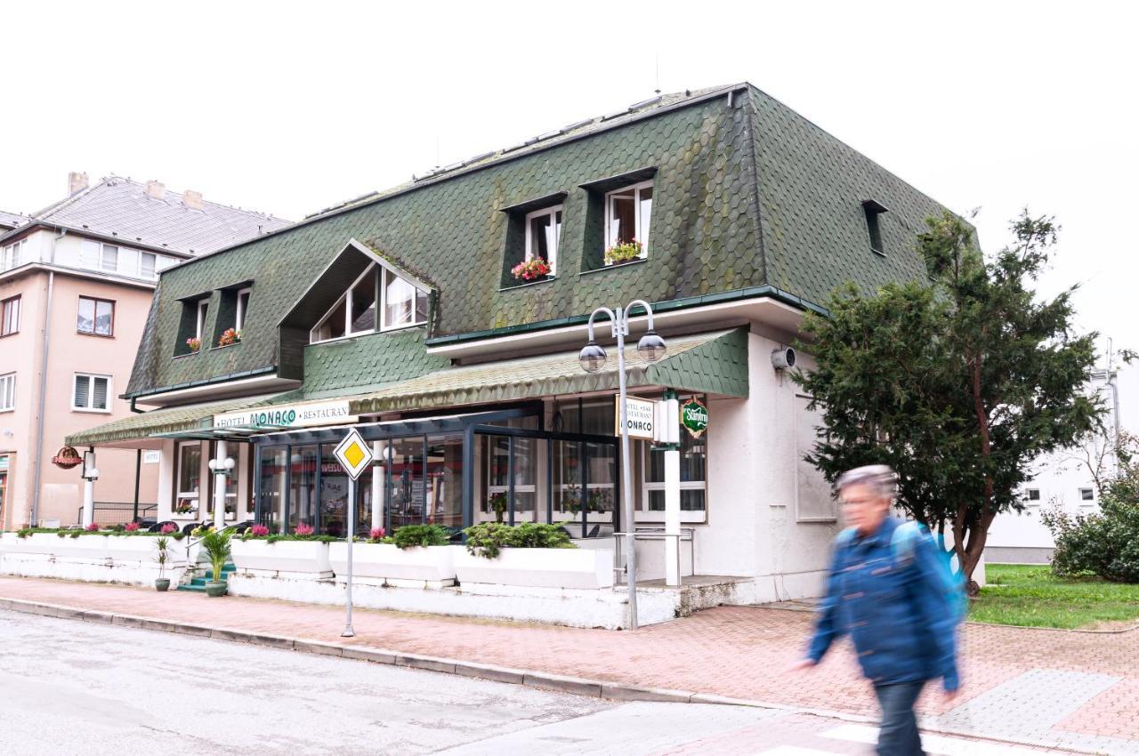 Hotel Monaco Namest nad Oslavou Exterior photo